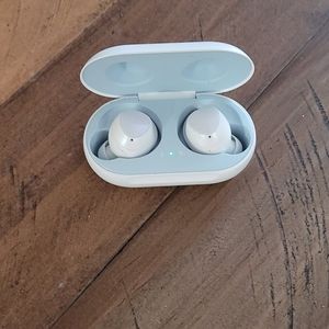 Samsung Buds with charging case
